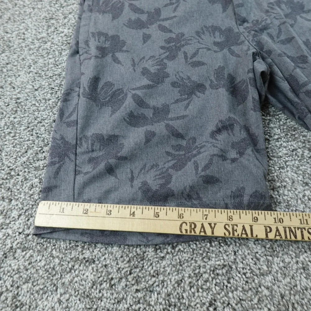 Travis Mathew Shorts Mens 32 Gray Floral Print Chino Golf Performance Stretch